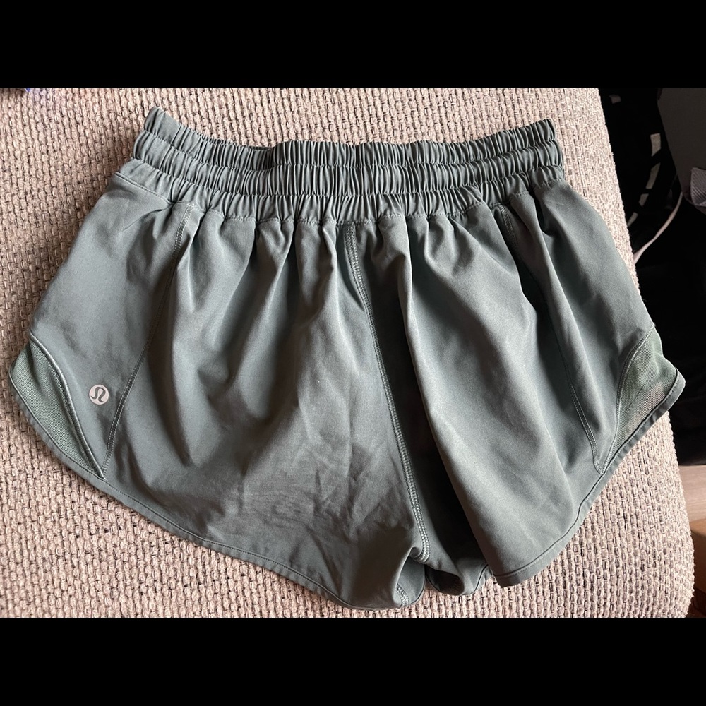 Olive lulu shorts